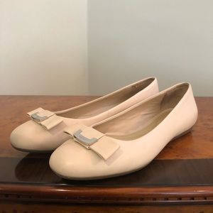 Geox Nude Ballet Flats (7/37)